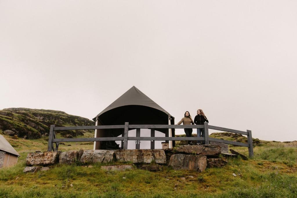 מלון באלנאו פסטיניוג Llechwedd Glamping מראה חיצוני תמונה